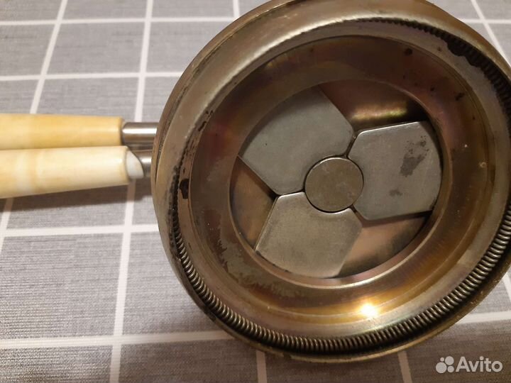 Закаточная машинка