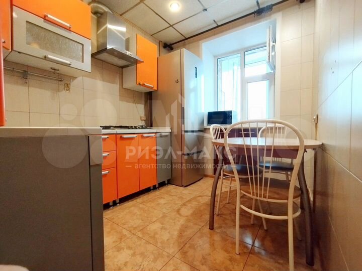 2-к. квартира, 54 м², 6/10 эт.