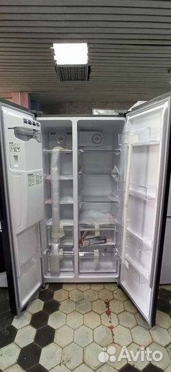 Холодильник Weissgauff wsbs 697 nfbx Ice Maker
