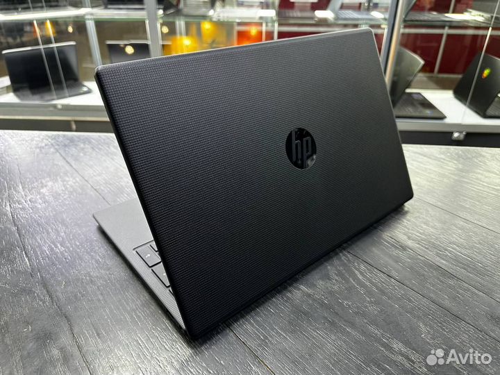 Новый ноутбук HP Laptop 15 i7/8/256