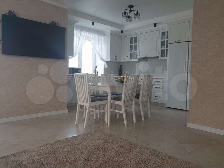 3-к. квартира, 101 м², 8/20 эт.