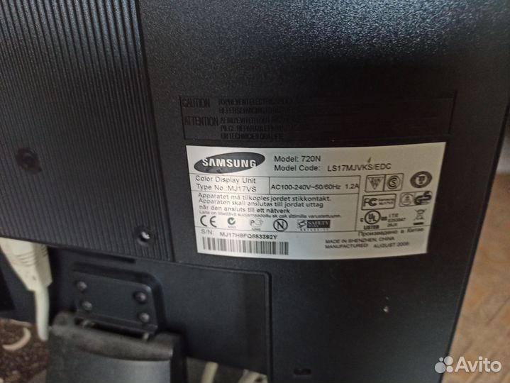 Монитор samsung 720n