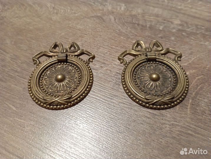 Мебельные ручки накладки с кольцом Бант