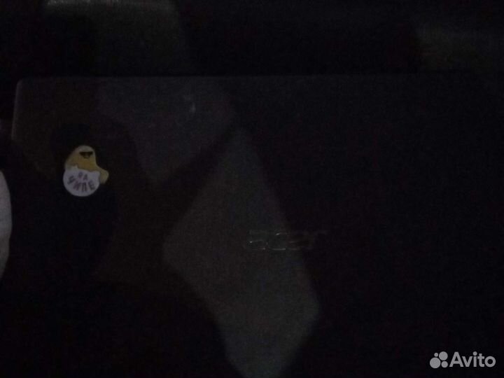 Ноутбук аcer в хорошом состоянии даже года нету