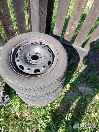 R14 Kumho 852 165/60, PCD 5x112 DIA 57