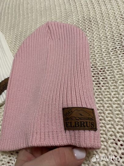 Новые шапки, очень причтного качества