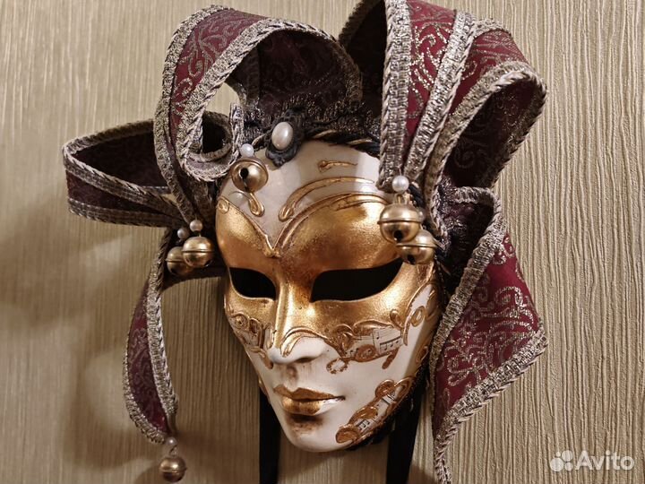 Венецианская маска