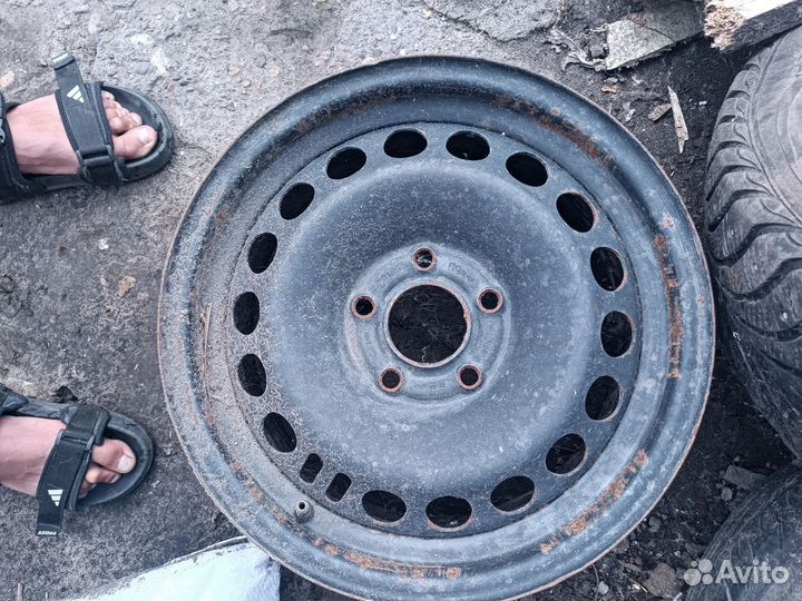 Продам диски размер 16