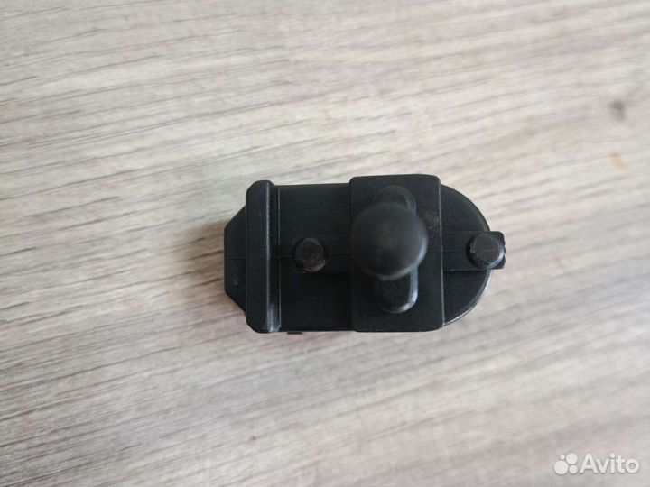 Датчик включения стоп сигнала ford focus 1