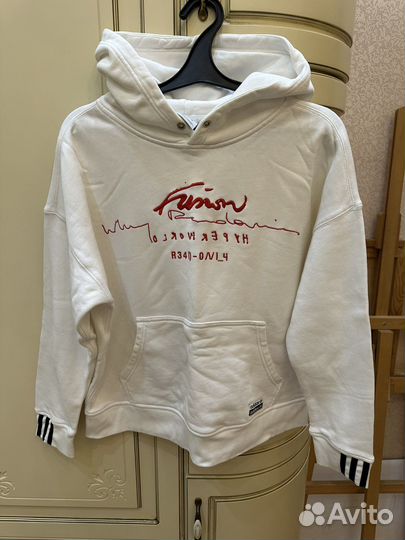 Толстовка adidas