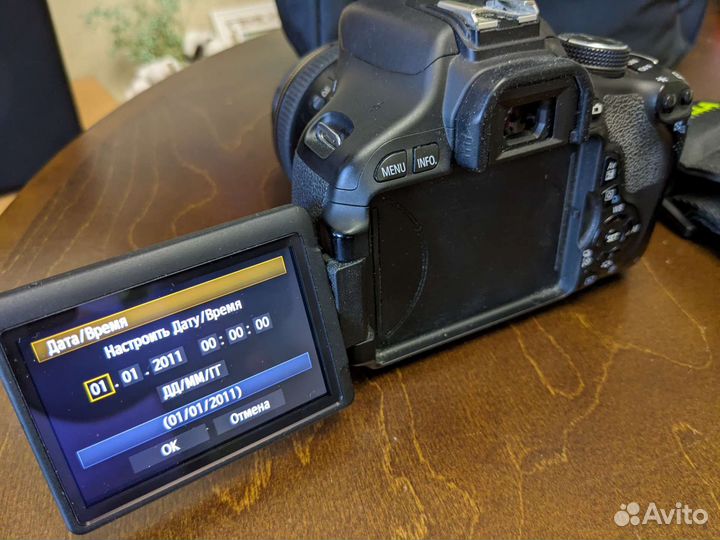 Зеркальный фотоаппарат canon 600d + 1 объектив