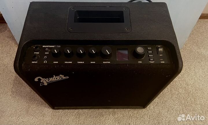 Комбоусилитель Fender Mustang LT25