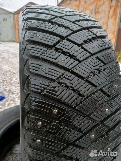 Goodyear Ultragrip Ice Arctic 225/50 R17 98T