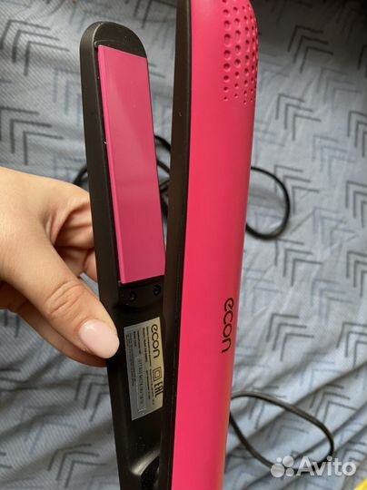 Выпрямитель для волос новый