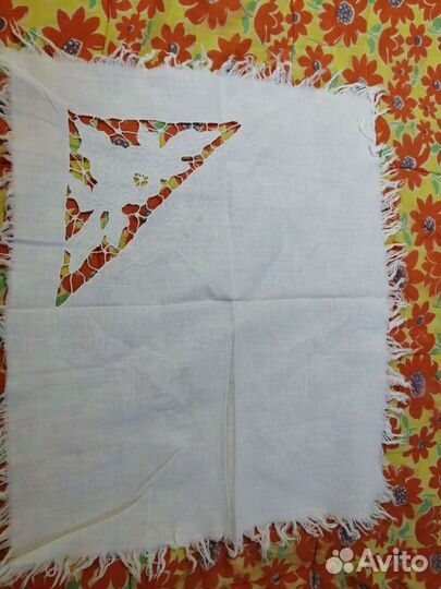 Салфетка с ручкой вышивкой