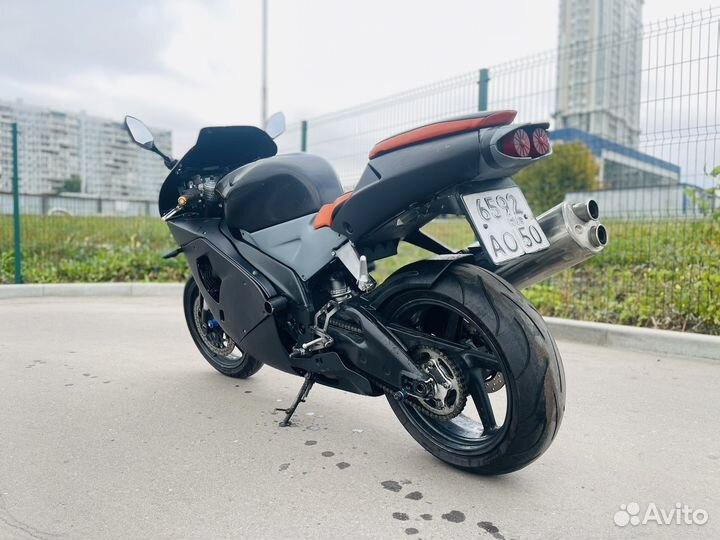 Литровый Спортбайк Aprilia rsv1000 Mille