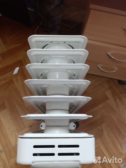Масляный обогреватель delonghi