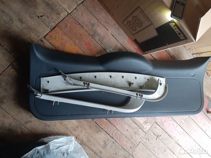 Пластик крышки багажника на форд фокус 2