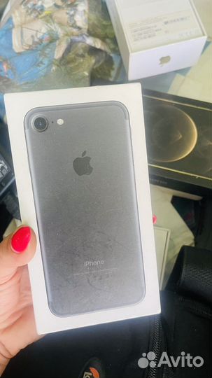 Коробка от iPhone