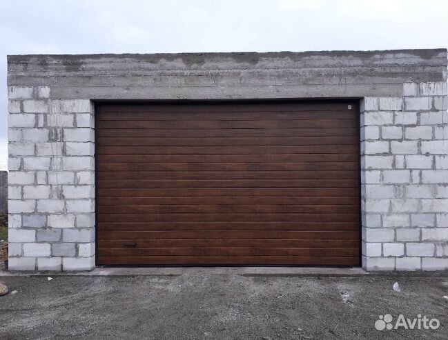 Секционные ворота