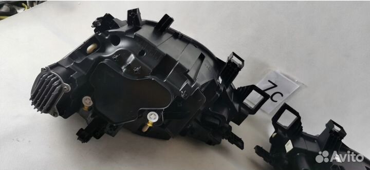 VW ID.4 ID.5 комплект фар