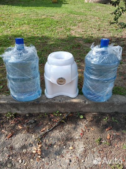 Продам кулер с водой