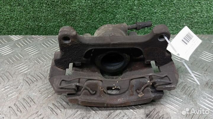 Суппорт Audi A4 Левый Передний