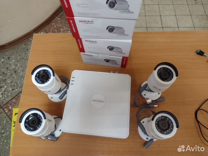 Комплект видеонаблюдения 4 уличные камеры Hikvisio