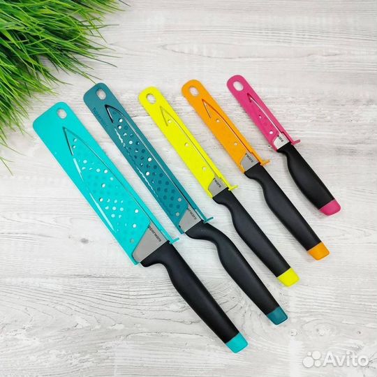 Нож с чехлом Tupperware