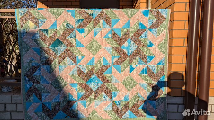 Лоскутное одеяло ручной работы