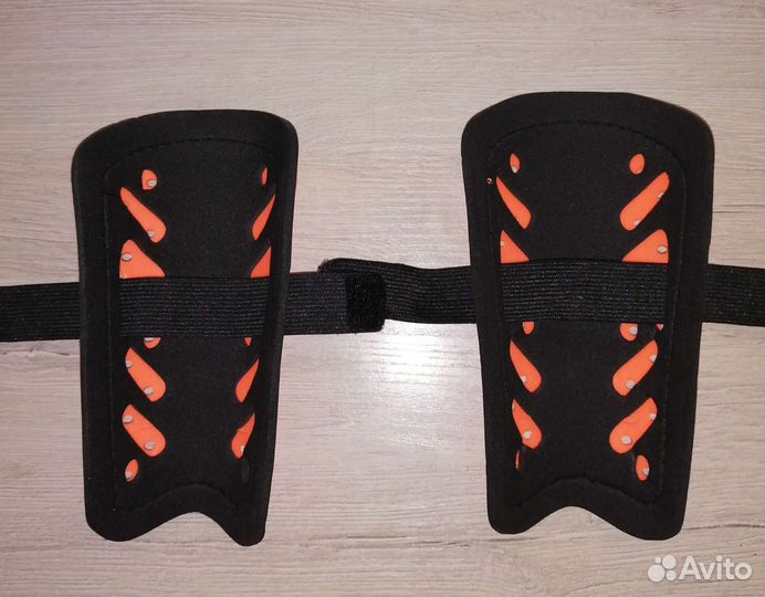 Детские Футбольные щитки размер М