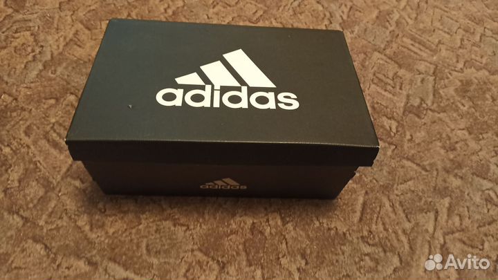 Кроссовки зимние Adidas 39