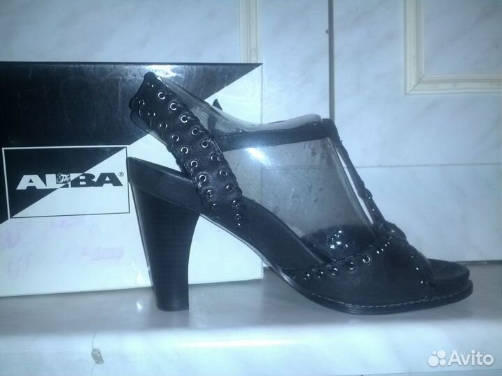 Новые босоножки alba