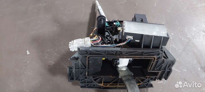 Селектор на Nissan Fuga