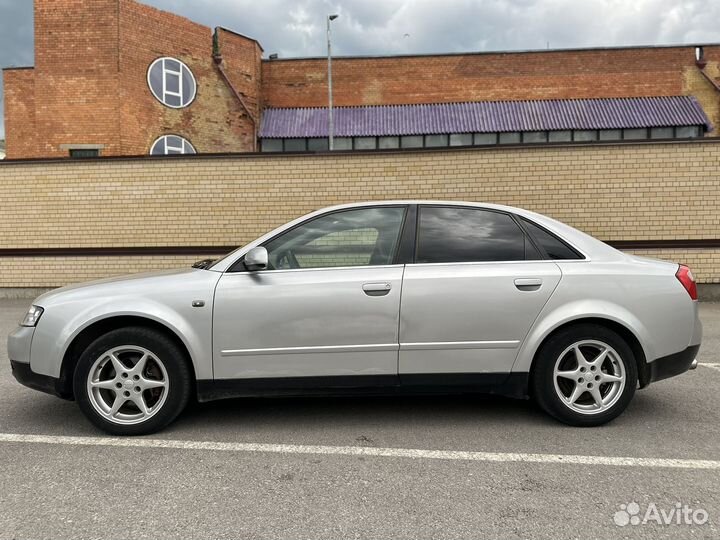 Audi A4 2.0 МТ, 2000, 257 171 км