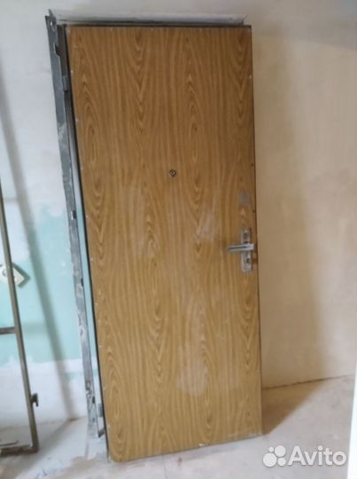 Дверь входная
