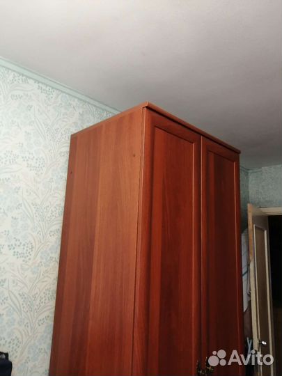 Шкаф