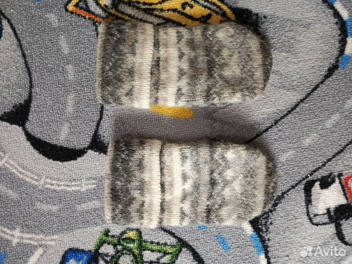 Шерстяной шарф и варежки