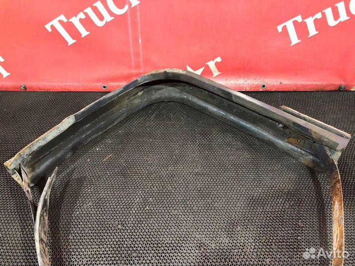 Кронштейн топливного бака