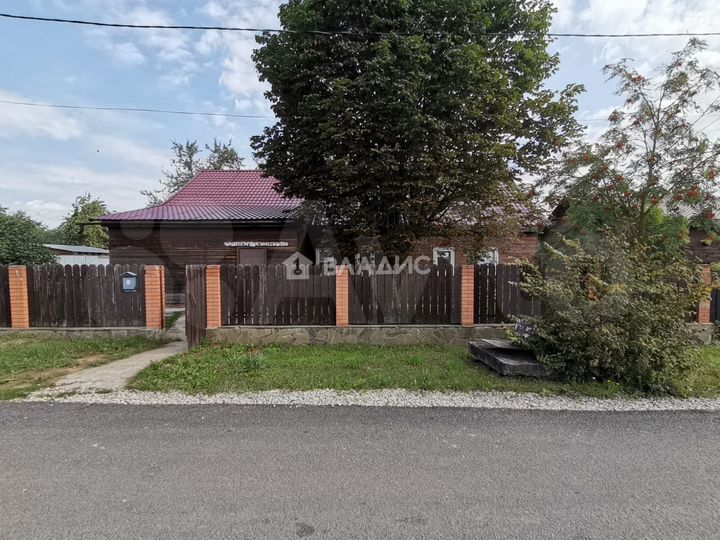 Дом 182 м² на участке 45 сот.