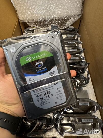 Жесткий диск Seagate Skyhawk 2 Tb ST2000VX008