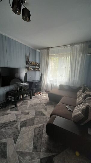 2-к. квартира, 55 м², 2/9 эт.