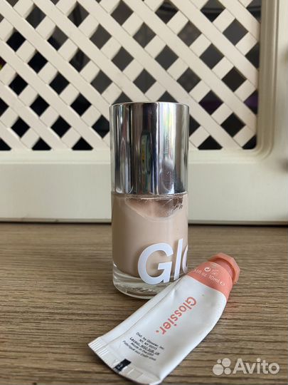 Набор glossier тональный крем, румяна beam