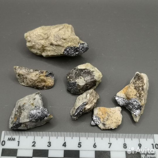 Молибденит на породе, г.Асбест