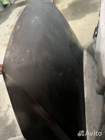 Капот на Volkswagen Tigyan