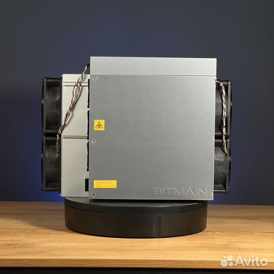 Asic Antminer L9 17000Mh Новый