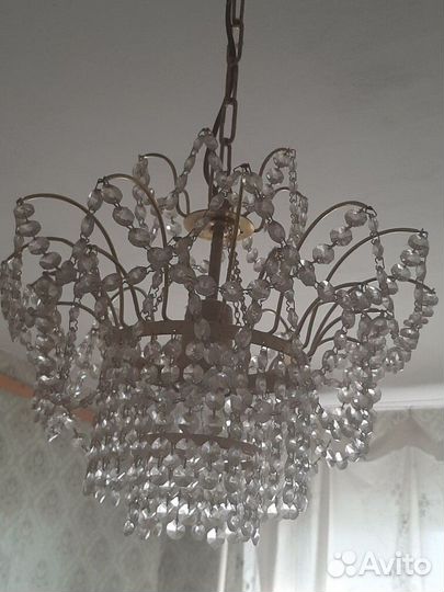 Продам люстру хрустальную