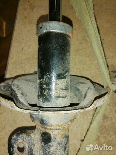 Передние стойки амортизатор
