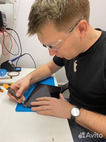 Ремонт iPhone, iPad, MacBook, iMac