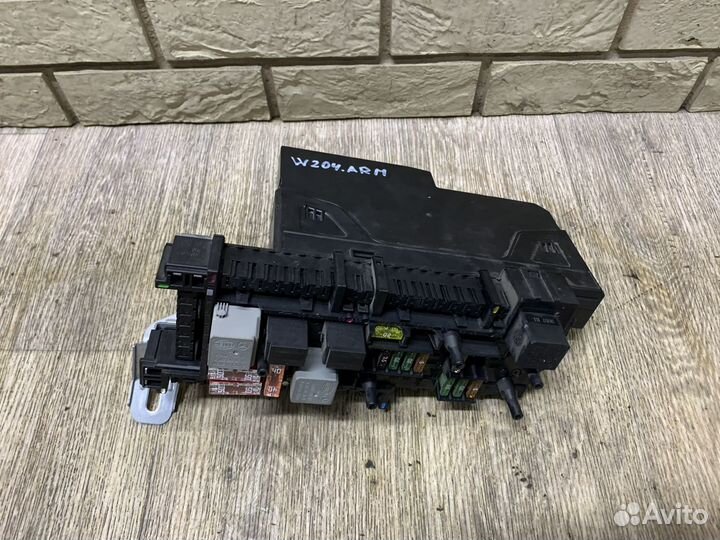 Mercedes Benz C Class W204 Блок предохранителей